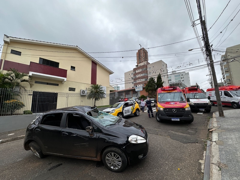 Acidente aconteceu na manhã deste sábado em Ponta Grossa
