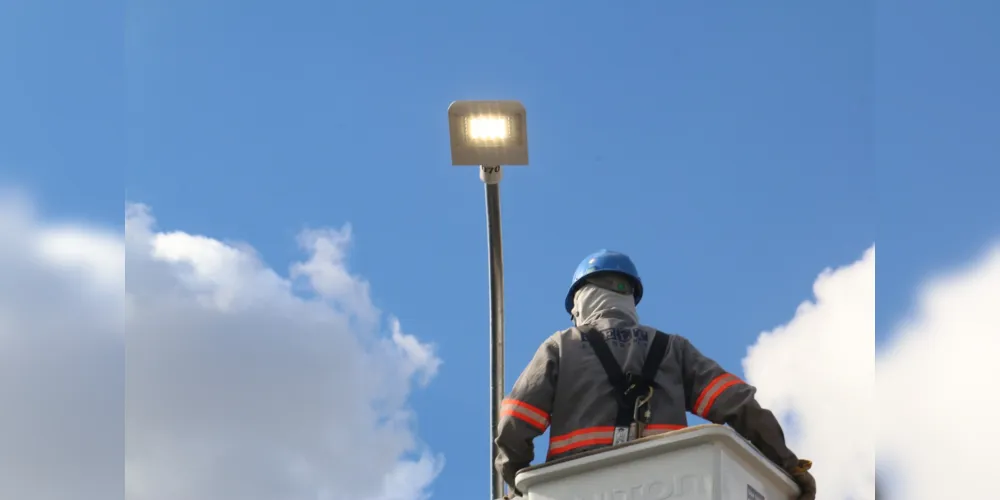 Segundo a prefeitura, tecnologia LED reduz custos e preserva meio ambiente
