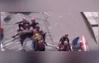 Cavalo em telhado do RS é resgatado pelo Exército; veja vídeo