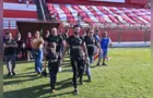 Gusttavo Lima entra em campo com o time do Paraná neste domingo