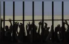 Congresso derruba veto e volta a proibir 'saidinha' de presos