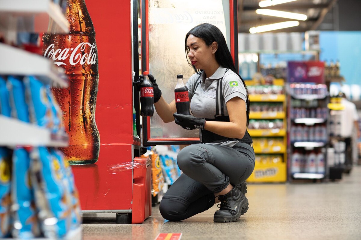 Coca-Cola abre mais de 150 vagas de emprego no Paraná