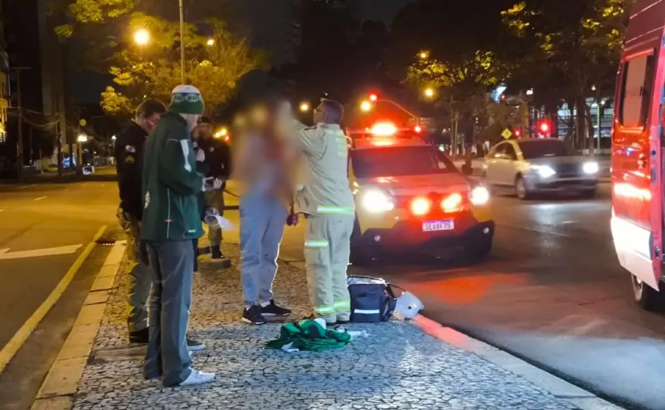 Motorista é esfaqueado em briga de trânsito: "Quase cegou a vítima"