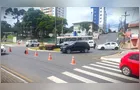 Caminhão ‘enrosca’ em rotatória e trava rua da Rodoviária em PG