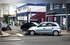 Vídeo mostra acidente em que carro ‘roda’ na pista no Centro de PG