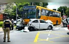 Vídeo mostra momento em que ônibus atinge veículos e mata homem