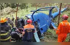 Helicóptero com quatro a bordo cai em SP e dois morrem