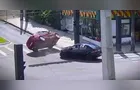 Carro capota após colisão no Centro de Telêmaco Borba; vídeo