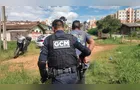 Moradores encontram homem furtando casa na 'Ronda'