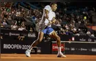 Thiago Monteiro avança às oitavas em dia de calor intenso no Rio Open