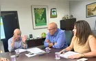 Dayane Sovinski apresenta projetos de pavimentação rural para Imbaú