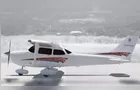 Dois aviões de pequeno porte batem no ar e caem em aeroporto nos EUA