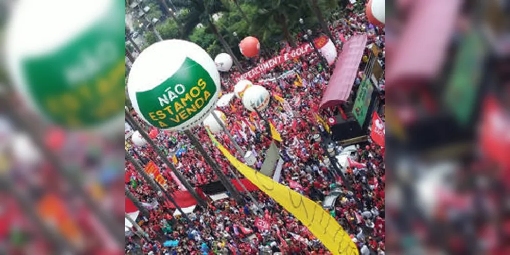 Milhares foram às ruas em São Paulo. 