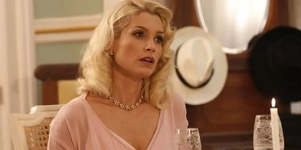 Imagem ilustrativa da imagem Sandra expulsa a família de Cunegundes da mansão