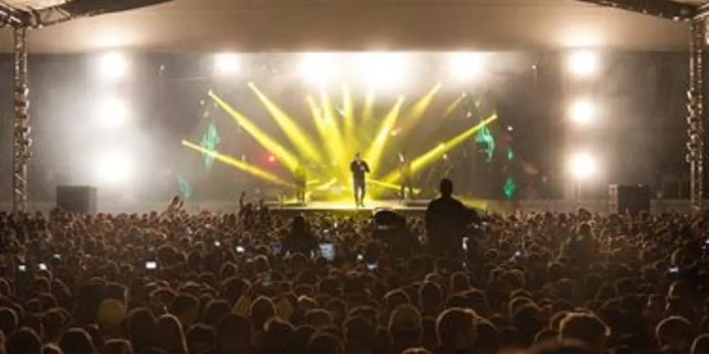 Imagem ilustrativa da imagem ‘Wesley Safadão’ arrasta milhares de fãs ao Centro de Eventos