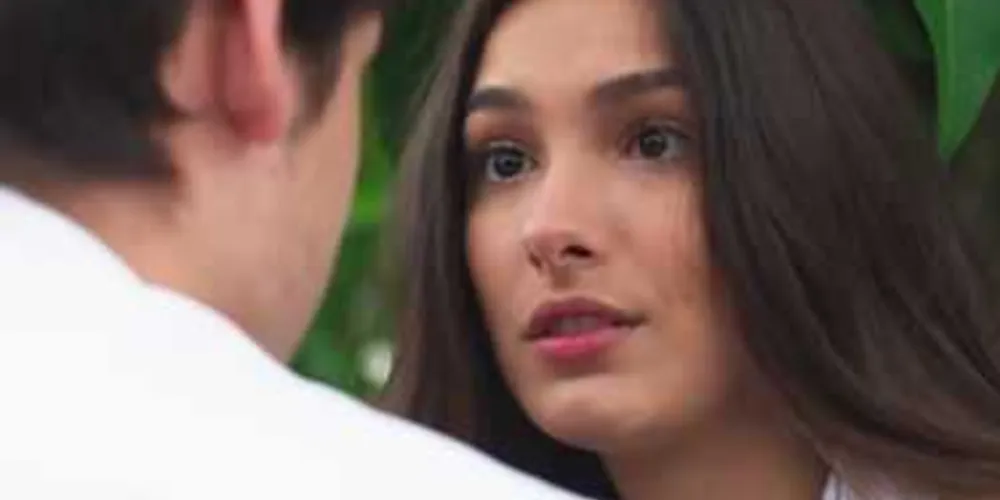 Imagem ilustrativa da imagem Rodrigo e Luciana decidem namorar escondidos