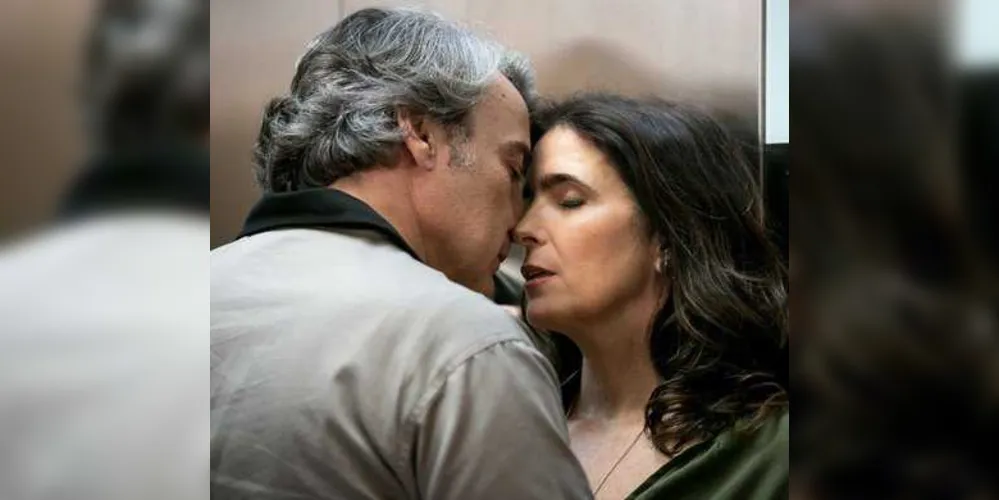 Imagem ilustrativa da imagem Rebeca e Aparício se beijam