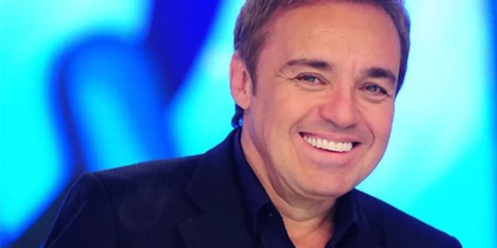 Imagem ilustrativa da imagem Novo programa de Gugu vai ao ar 3 vezes por semana