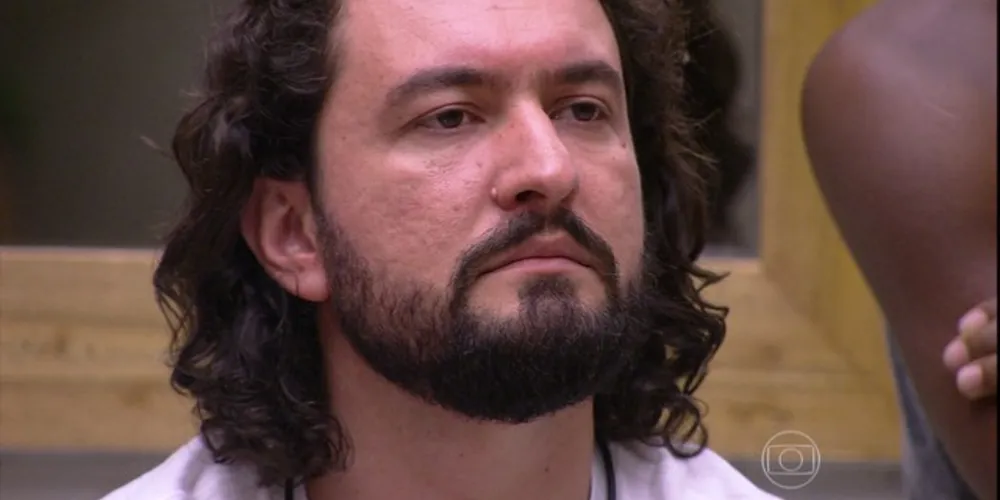 Imagem ilustrativa da imagem Curitibano Marco é o 3º eliminado do BBB15 com 52% dos votos