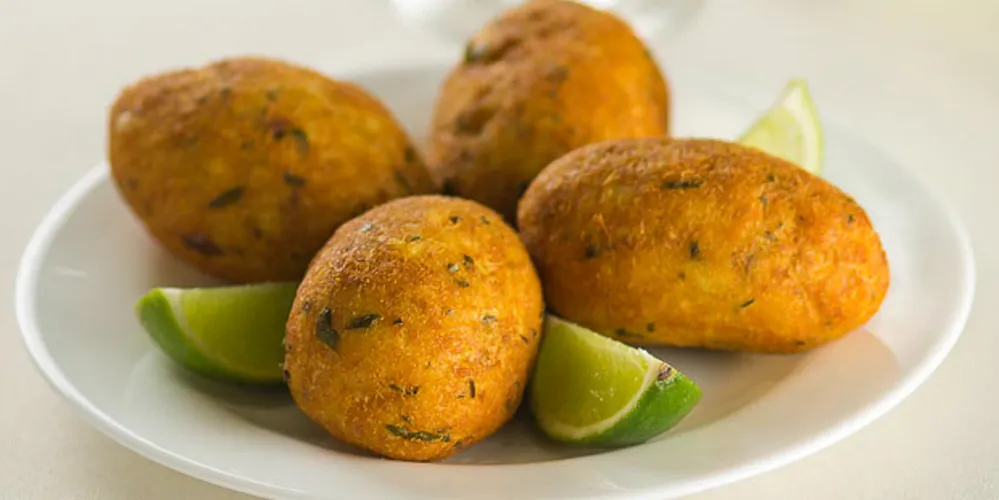 Imagem ilustrativa da imagem Aprenda a fazer um delicioso bolinho de risoto