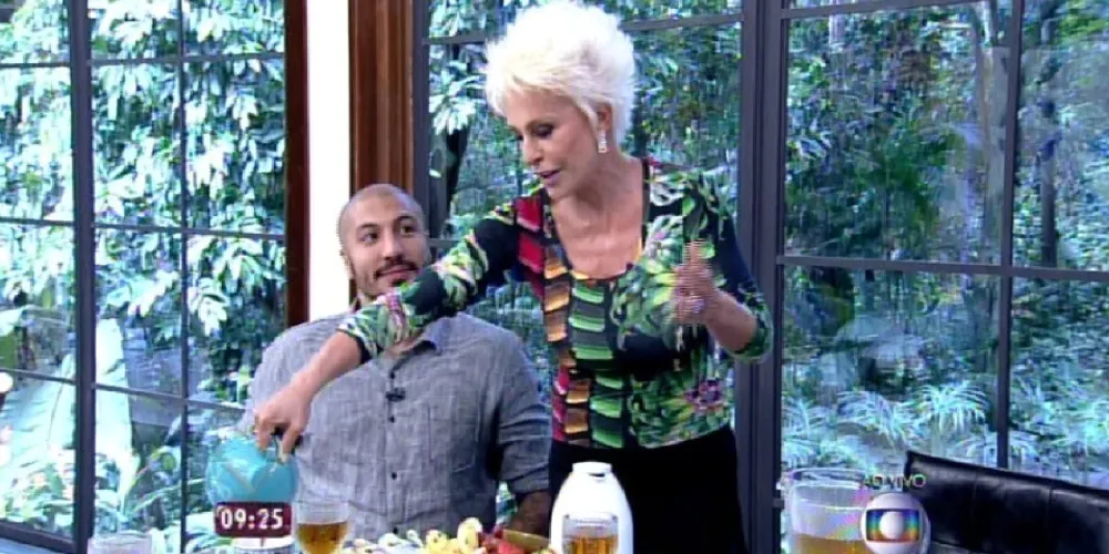 Imagem ilustrativa da imagem Ana Maria Braga pressiona Fernando sobre Amanda