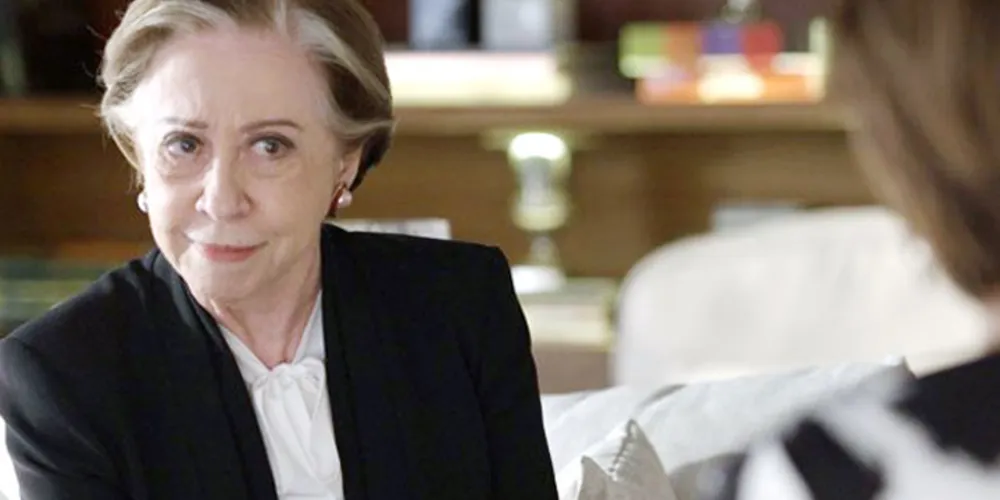 Imagem ilustrativa da imagem Teresa vai à casa de custódia falar com Beatriz