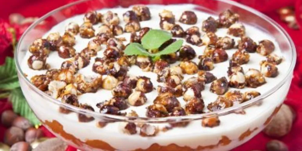 Imagem ilustrativa da imagem Aprenda a fazer uma deliciosa torta de damasco, ameixa e avelã