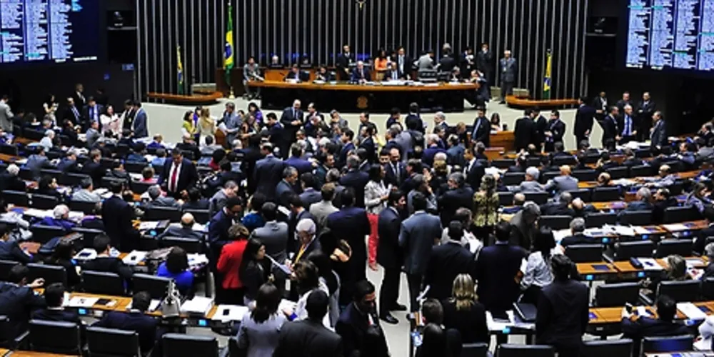 Imagem ilustrativa da imagem Bancada feminina faz ato por 30% das cadeiras nos parlamentos