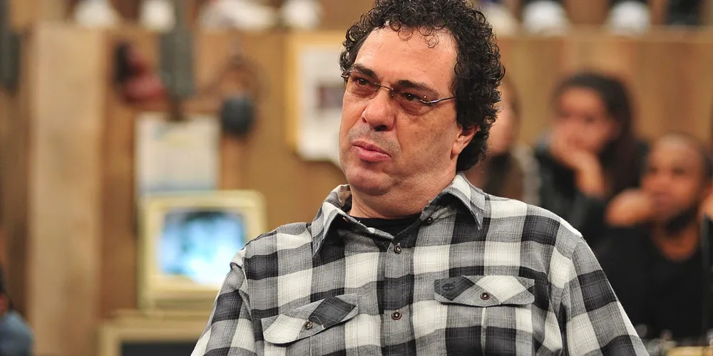 Imagem ilustrativa da imagem Ex-jogador Casagrande deixa UTI e tem melhora