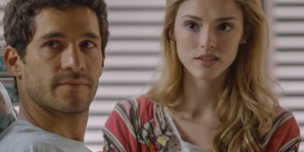 Imagem ilustrativa da imagem Felipe questiona Júlia sobre Pedro