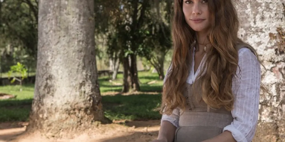 Imagem ilustrativa da imagem Alinne Moraes viverá história de amor impossível em Além do Tempo