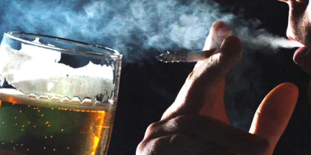 Imagem ilustrativa da imagem Tabaco e álcool são fatores de risco para câncer de boca