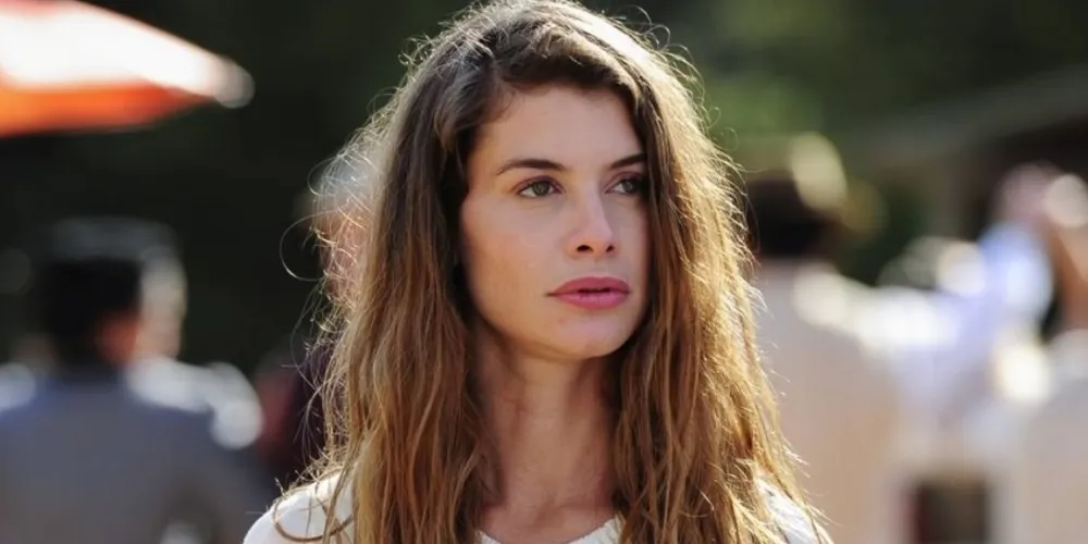 Imagem ilustrativa da imagem Lívia se surpreende ao ver Felipe no convento