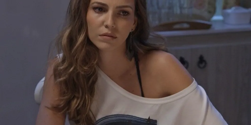 Imagem ilustrativa da imagem Cris arma acidente para incriminar Regina