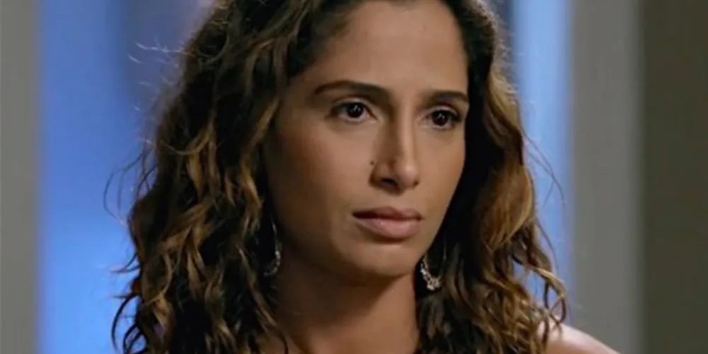 Imagem ilustrativa da imagem Regina descobre que Cris está grávida