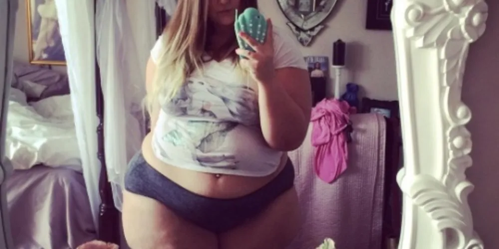 Imagem ilustrativa da imagem Blogueira lida com doença crônica postando fotos de lingerie em rede social