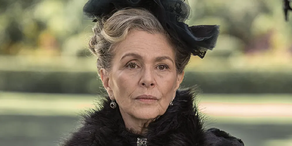 Imagem ilustrativa da imagem Vitória confirma a Lívia que levará Bernardo de volta ao sanatório
