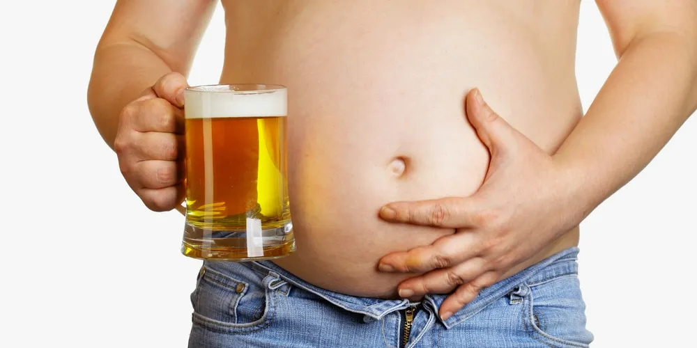 Imagem ilustrativa da imagem Os perigos da "barriga de cerveja"