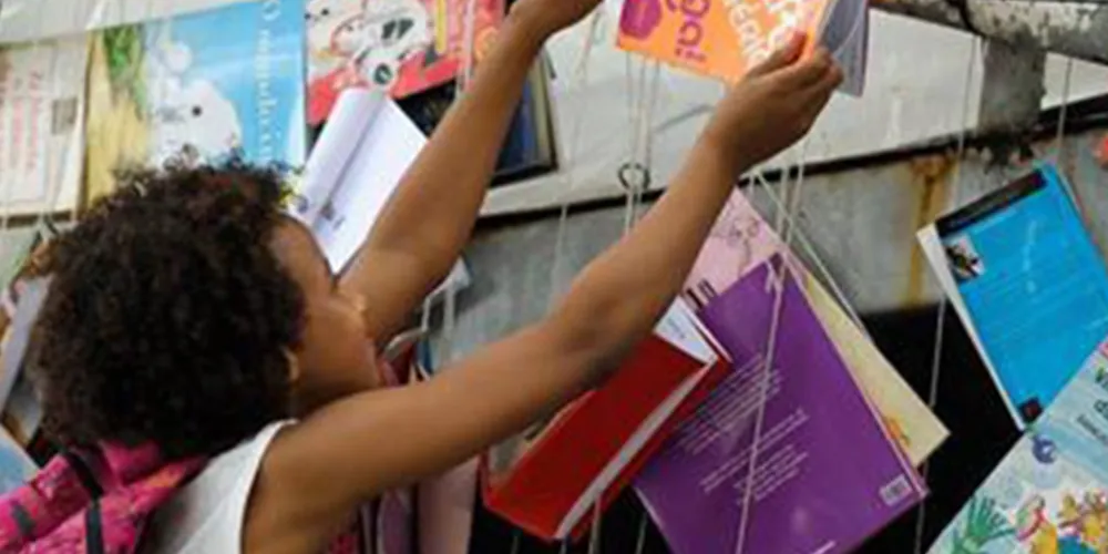 Imagem ilustrativa da imagem Pediatra dá dicas de como exercitar a leitura em cada fase da infância