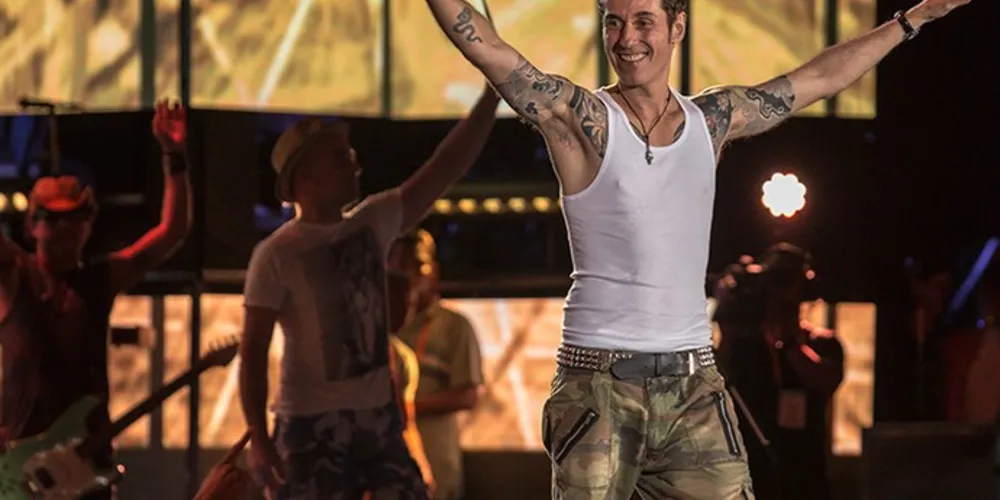 Imagem ilustrativa da imagem Dinho Ouro Preto elogia nova geração: 'O futuro do rock está em boas mãos'