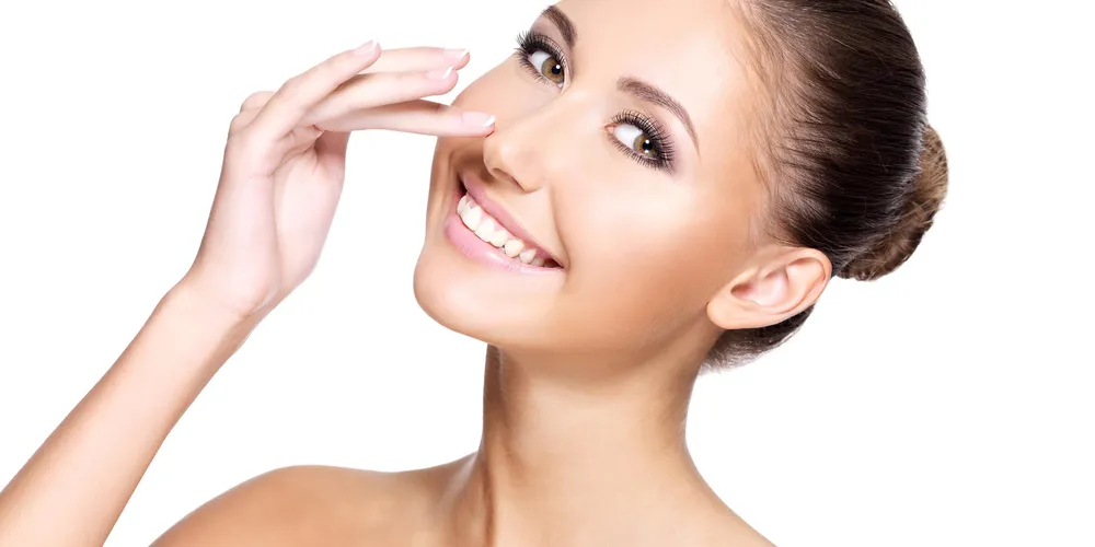 Imagem ilustrativa da imagem Rinoplastia corrige a estética e pode melhorar a respiração