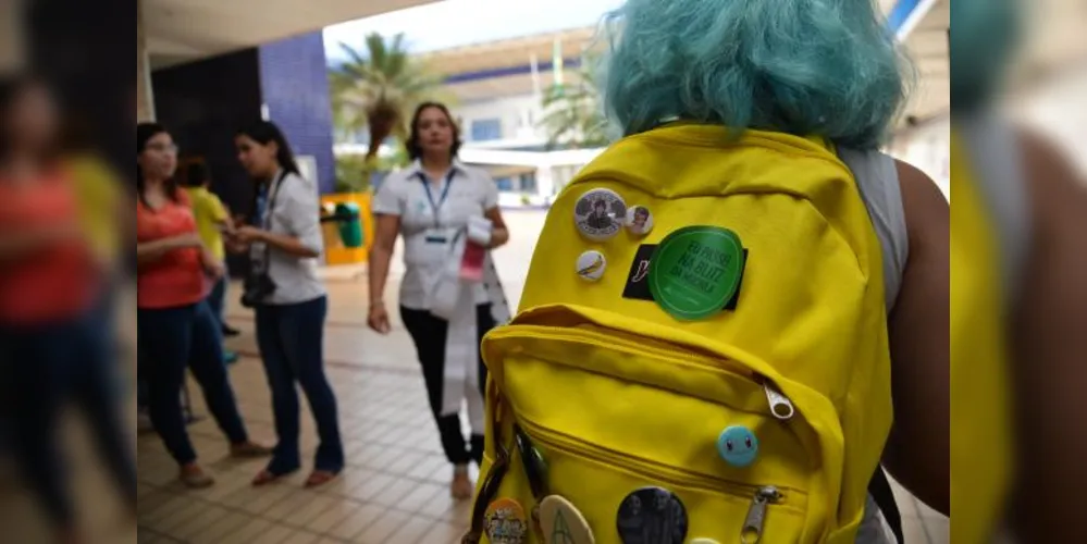 Imagem ilustrativa da imagem Peso da mochila não deve ultrapassar 10% do peso das crianças e adolescentes