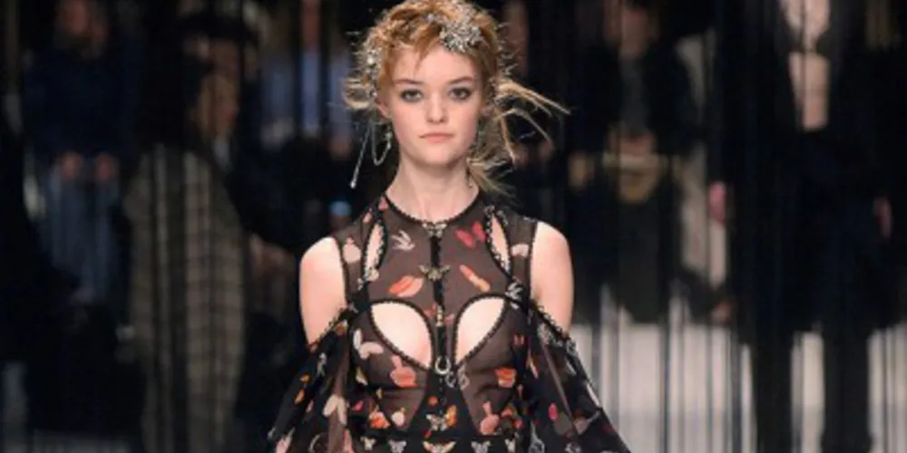 Imagem ilustrativa da imagem Londres brilha na passarela do mundo da moda