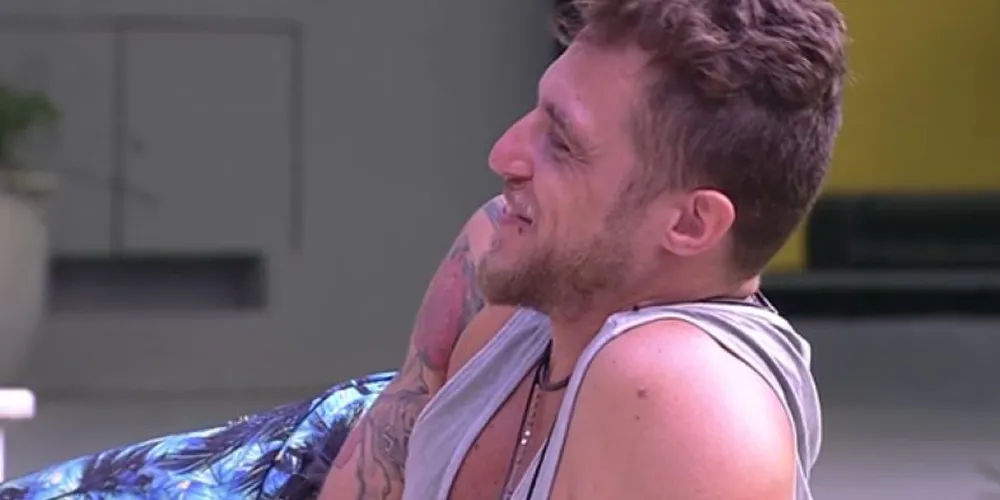 Imagem ilustrativa da imagem Com 53% dos votos, Daniel é eliminado do BBB16
