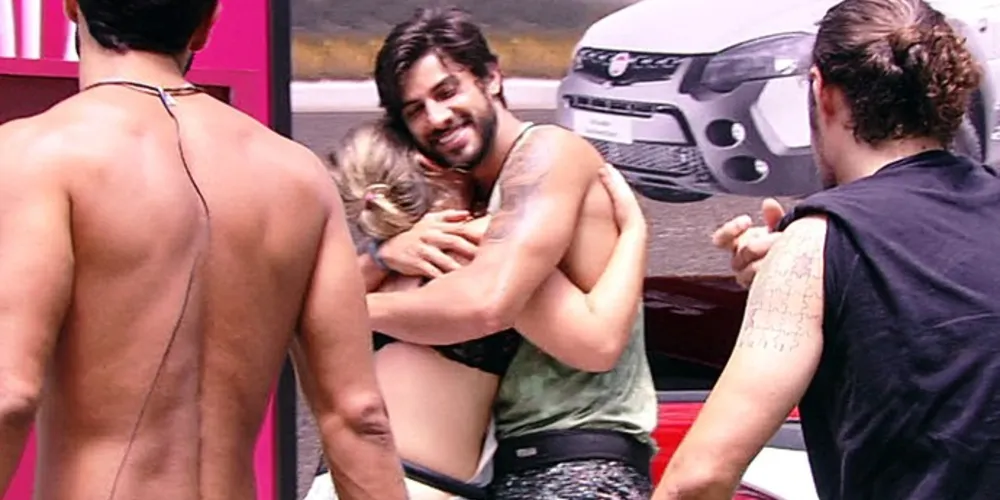 Imagem ilustrativa da imagem Cacau e Matheus desistem e prova do líder coroa novamente Renan e Tamiel