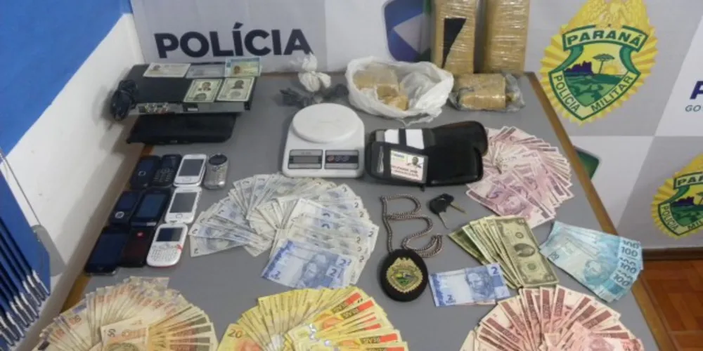 Imagem ilustrativa da imagem PM apreende 3 quilos de crack e prende seis suspeitos