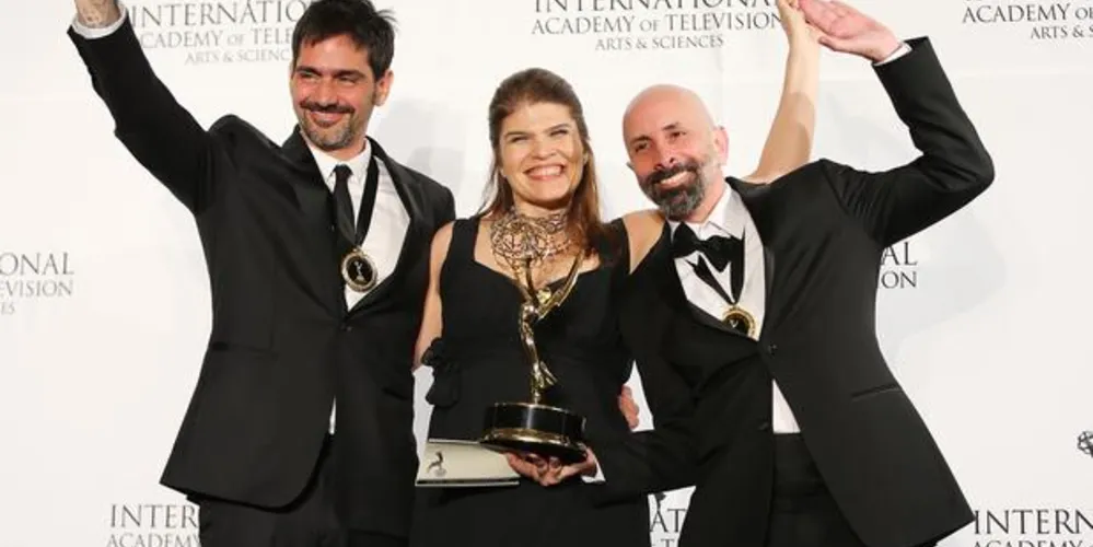Imagem ilustrativa da imagem 'Lado a Lado' bate 'Avenida Brasil' leva prêmio Emmy