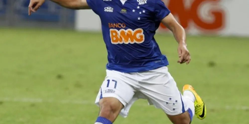 Imagem ilustrativa da imagem Everton Ribeiro, do Cruzeiro, é eleito craque do Brasileirão