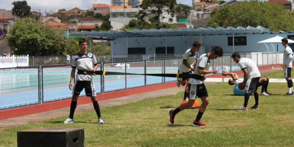 Imagem ilustrativa da imagem Operário começa pré-temporada para disputa do Paranaense
