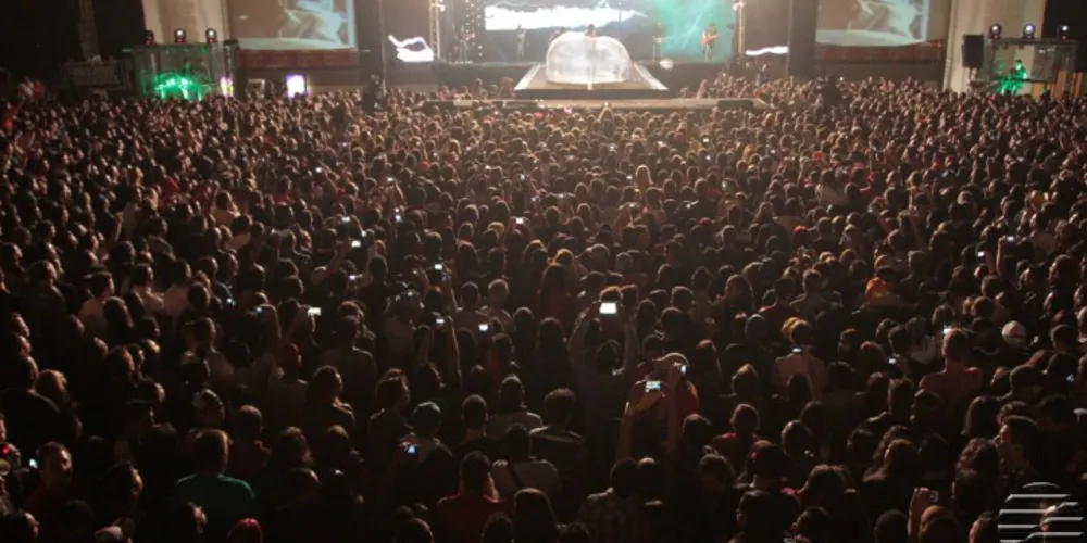 Imagem ilustrativa da imagem Confira os flagras da noite de sábado na Münchenfest